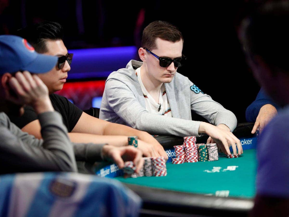 Những điều mà một tay chơi Poker nên biết