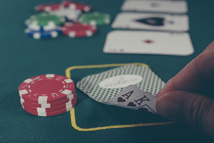 Cách chơi Poker chi tiết bạn cần biết