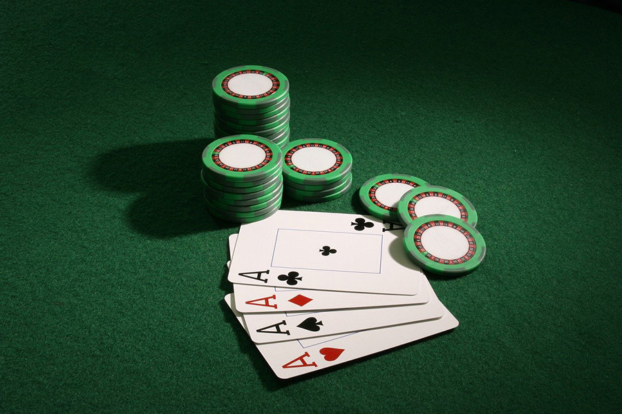 Cách đương đầu với căng thẳng trong ván bài Poker