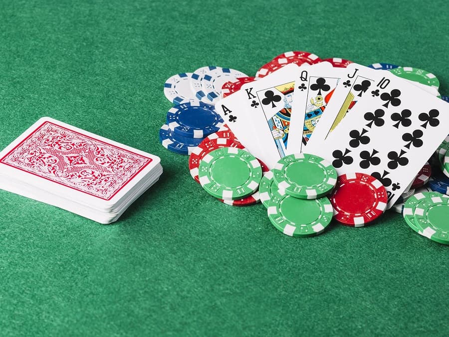 Lời khuyên về sức khỏe khi chơi Poker trực tuyến